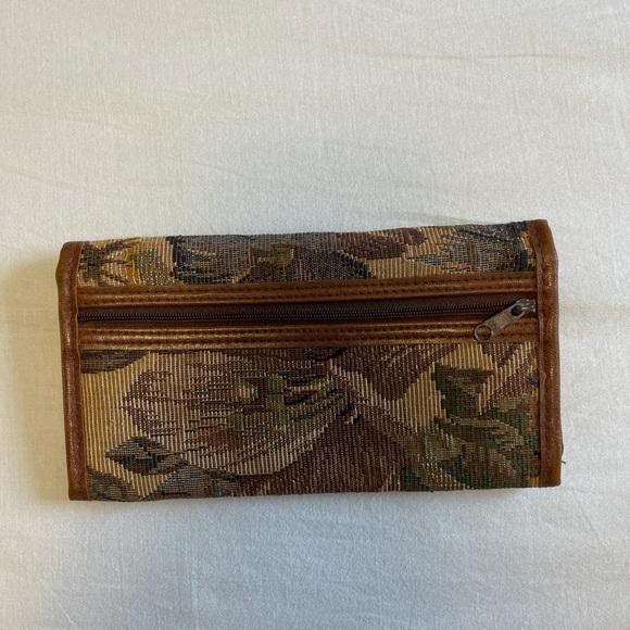 Vintage clutch wallet - Picture 2 of 3